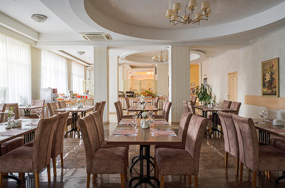 Restaurant in hotel Arcadia in Odessa