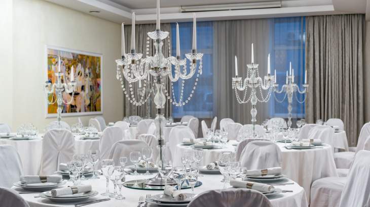 Banquet hall